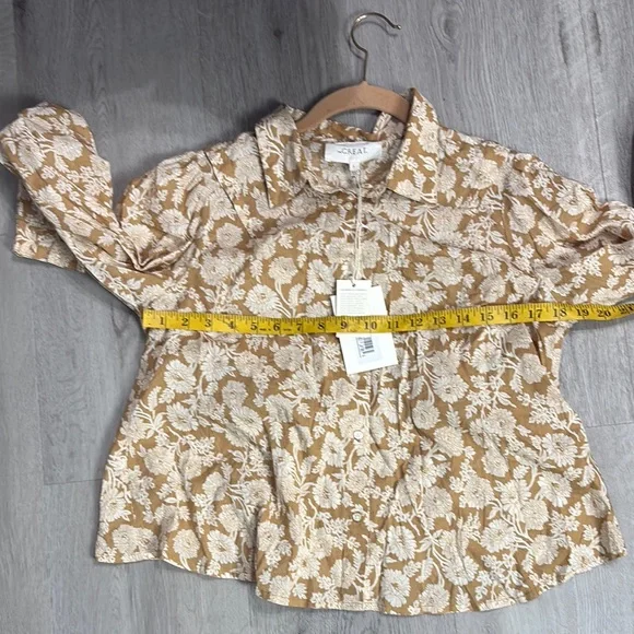 the great
the stream top - oat wild brush floral Floral Button-Up Blouse - Picture 9 of 10